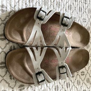 New Birkenstock Granada leather double strap grey suede sandal. Sz. 9.5/40